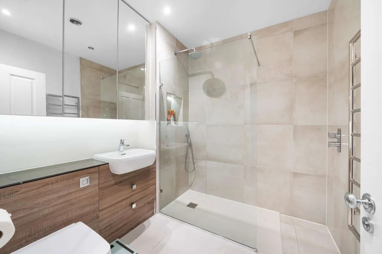 Pirbright Road, Southfields, SW18, photo 8