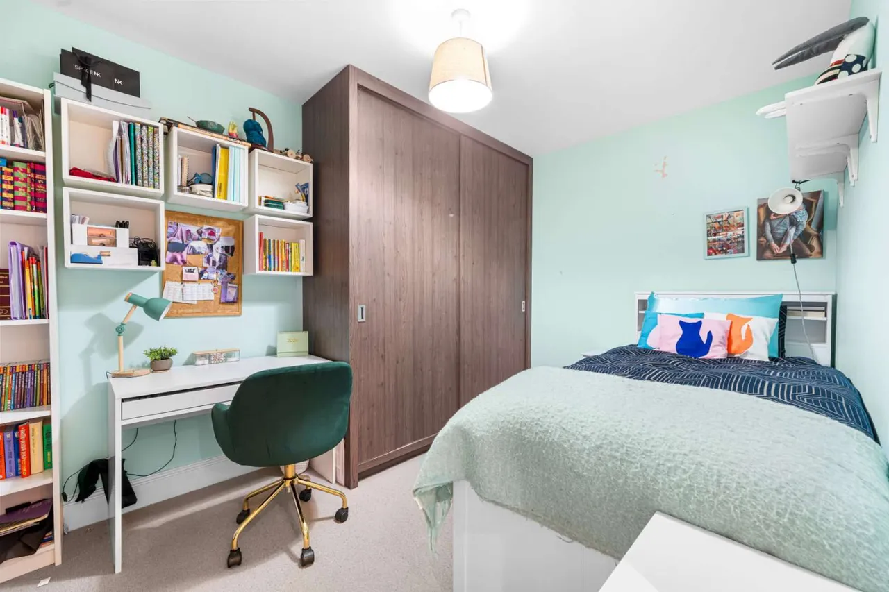 Pirbright Road, Southfields, SW18, photo 9
