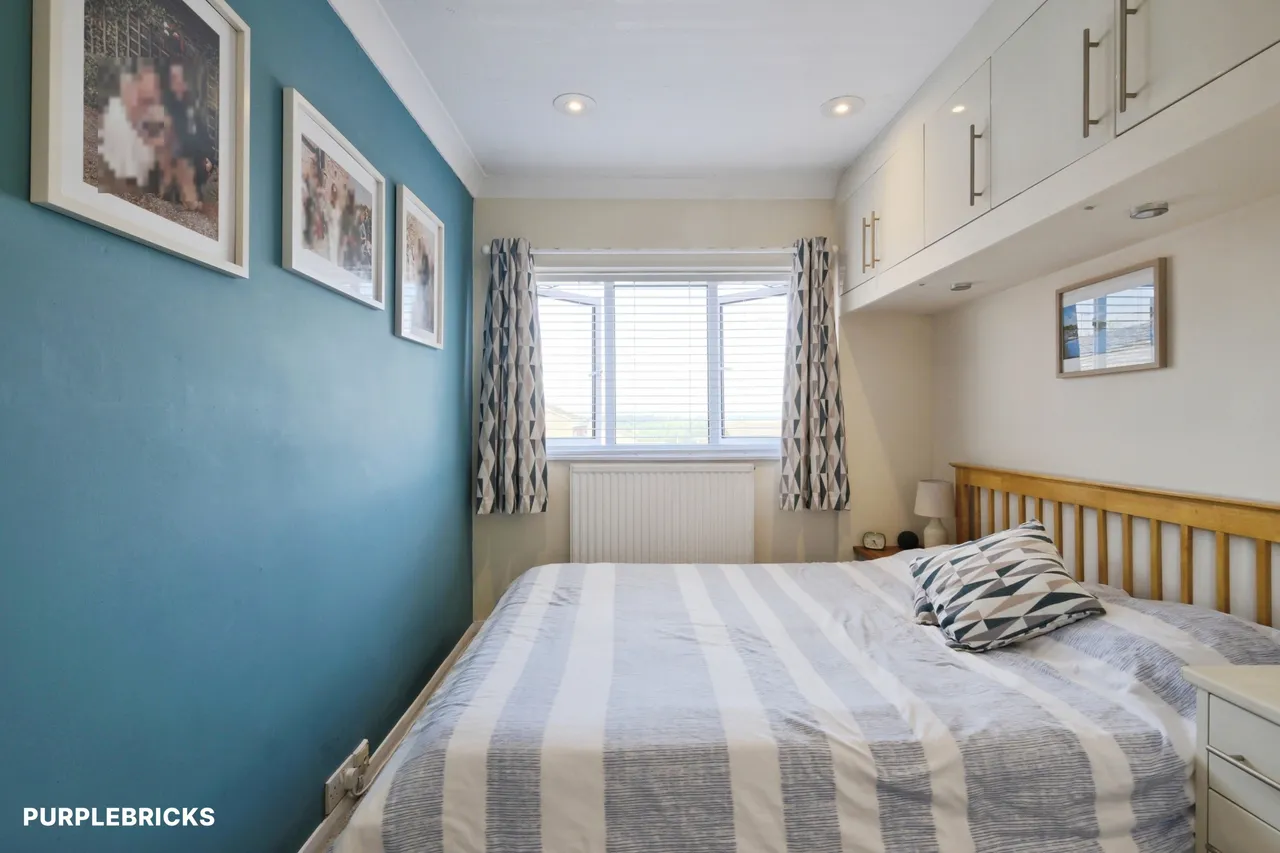 Wittenham View, Salisbury, SP4, photo 15