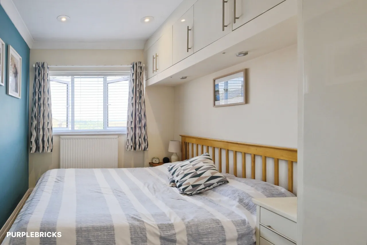 Wittenham View, Salisbury, SP4, photo 17