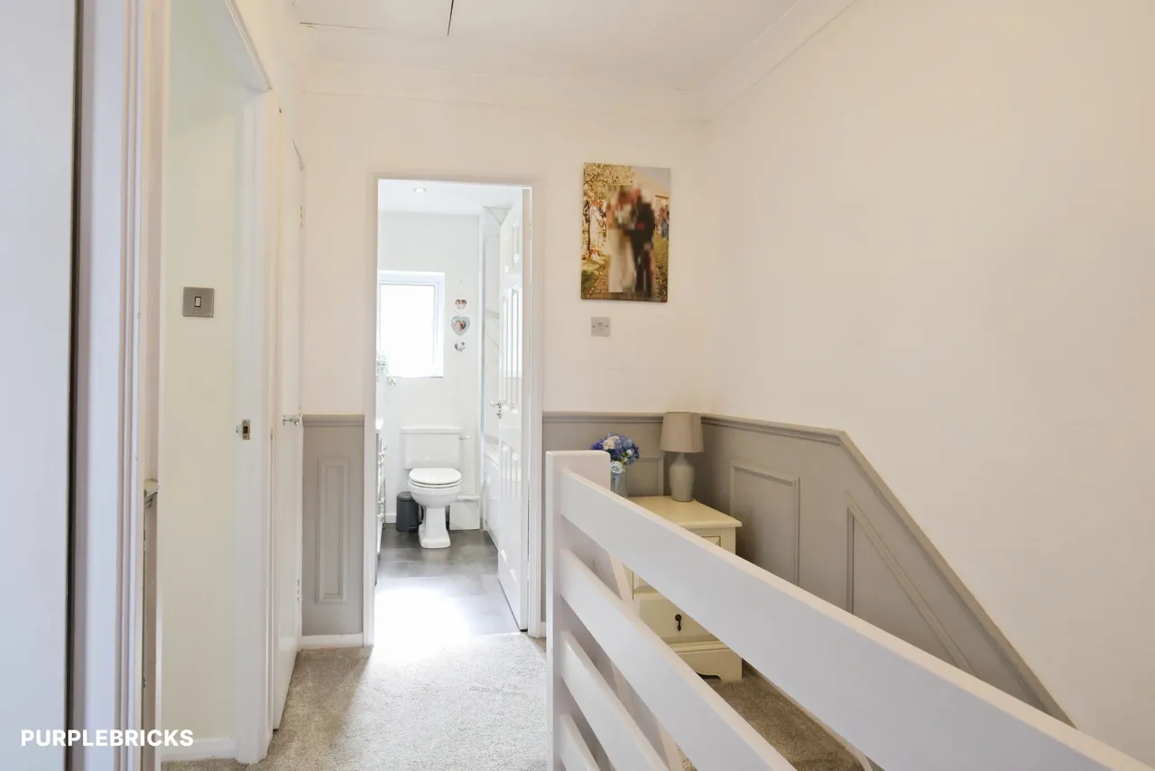Wittenham View, Salisbury, SP4, photo 14