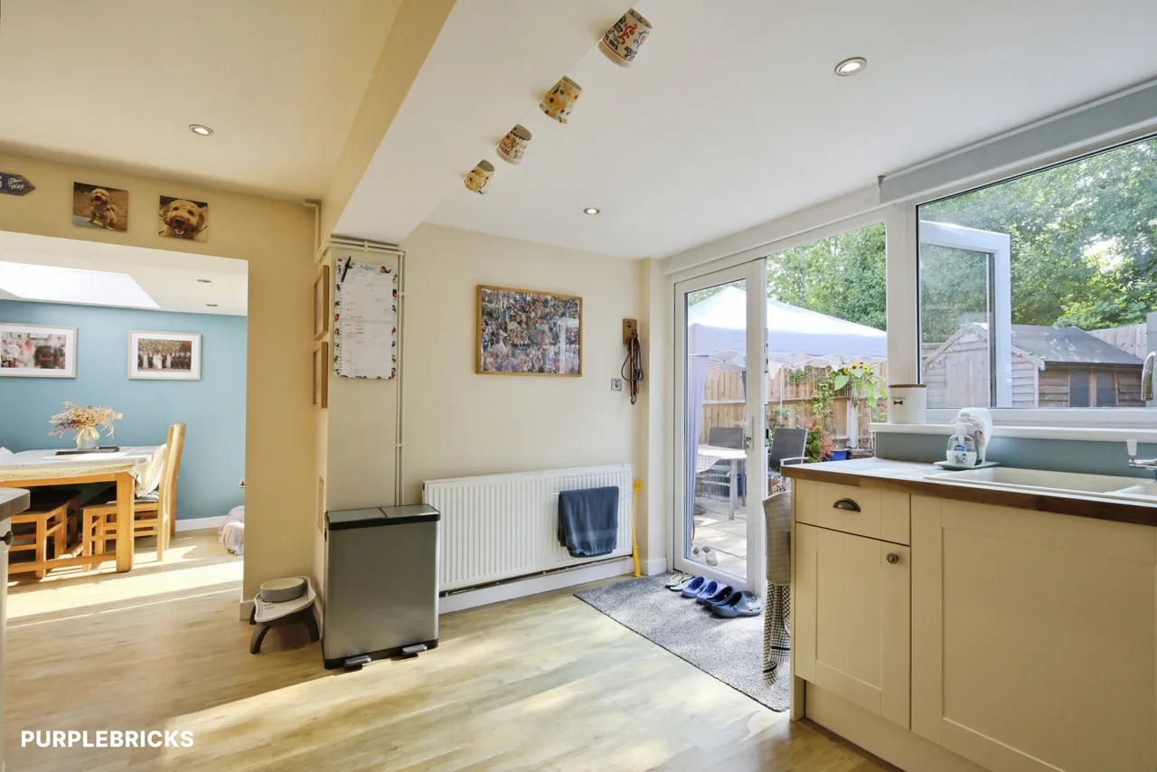 Wittenham View, Salisbury, SP4, photo 7