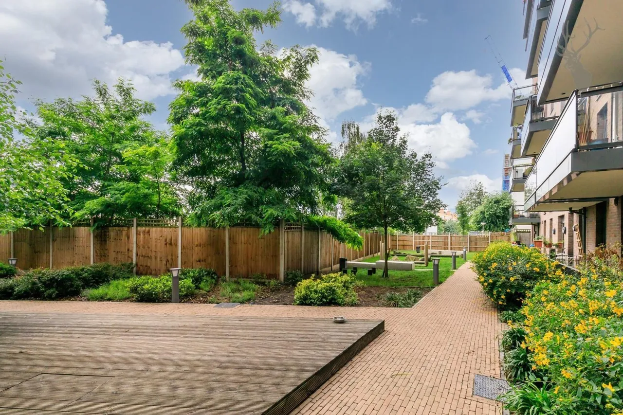 Gresham Place, London, E3, photo 9