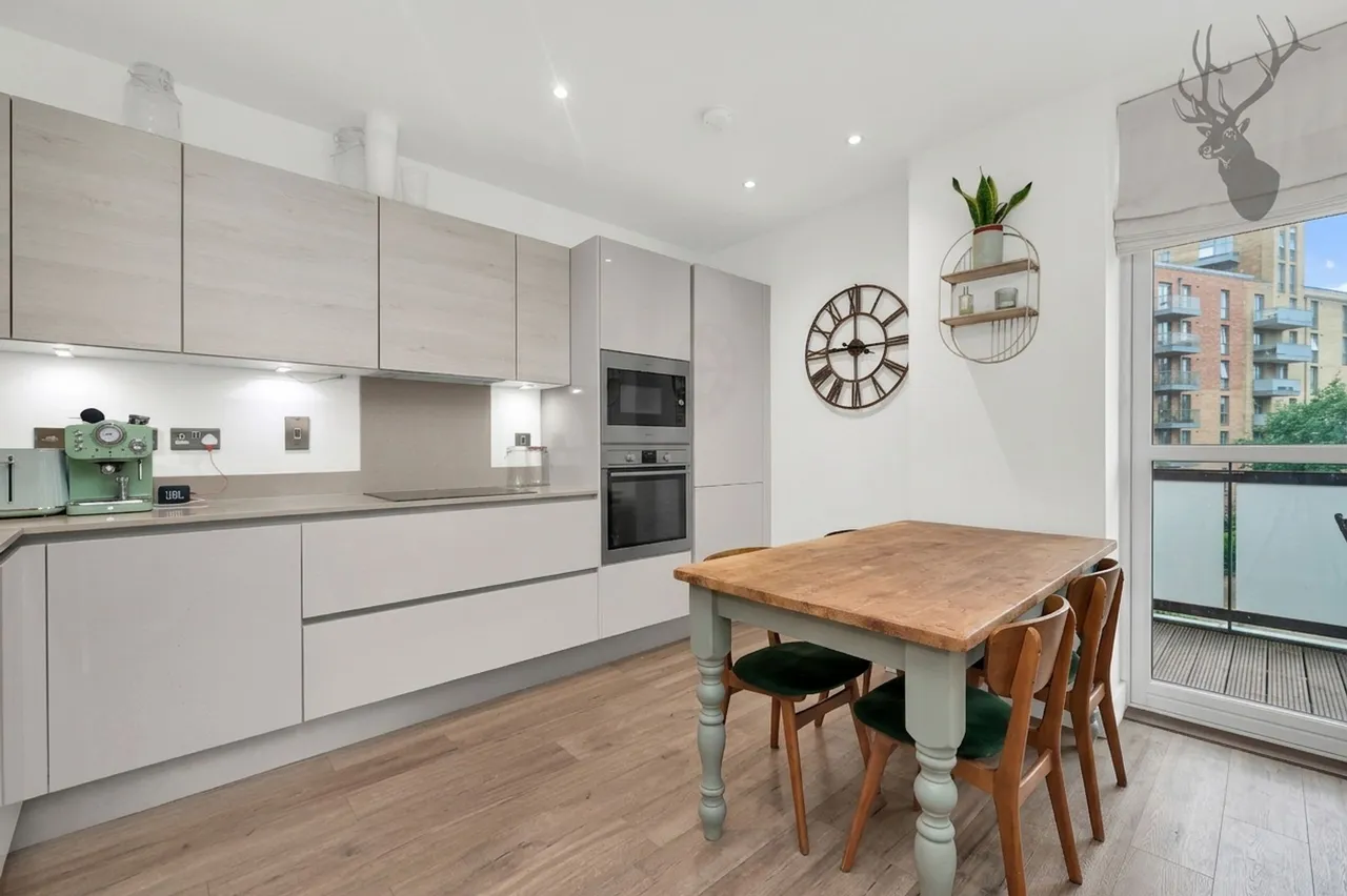Gresham Place, London, E3, photo 3