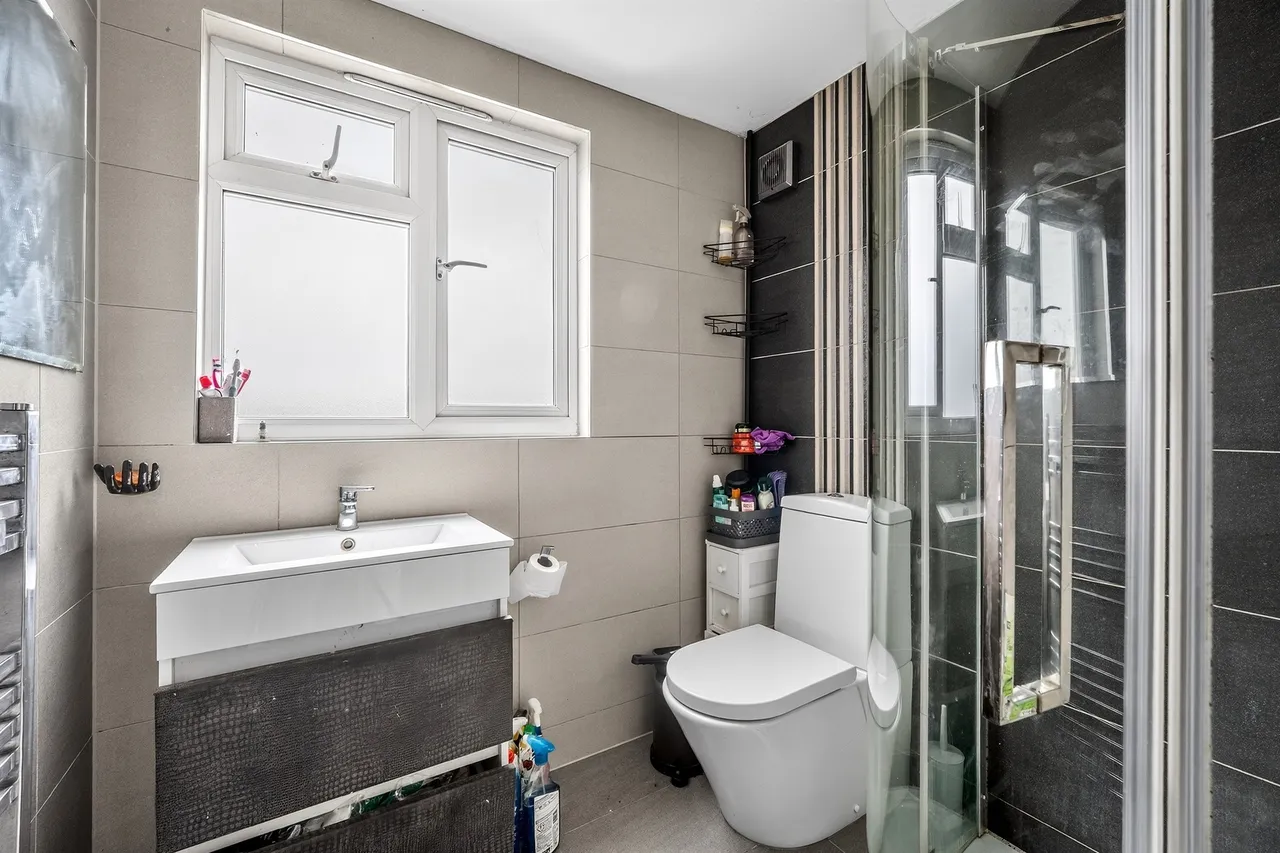 Tudor Drive, Morden, SM4, photo 12