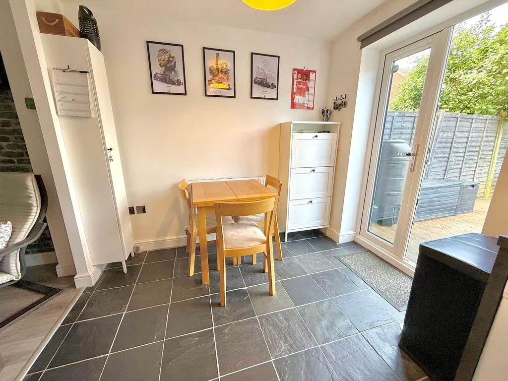 Wolseley Drive, Dunstable LU6 1FH, photo 6
