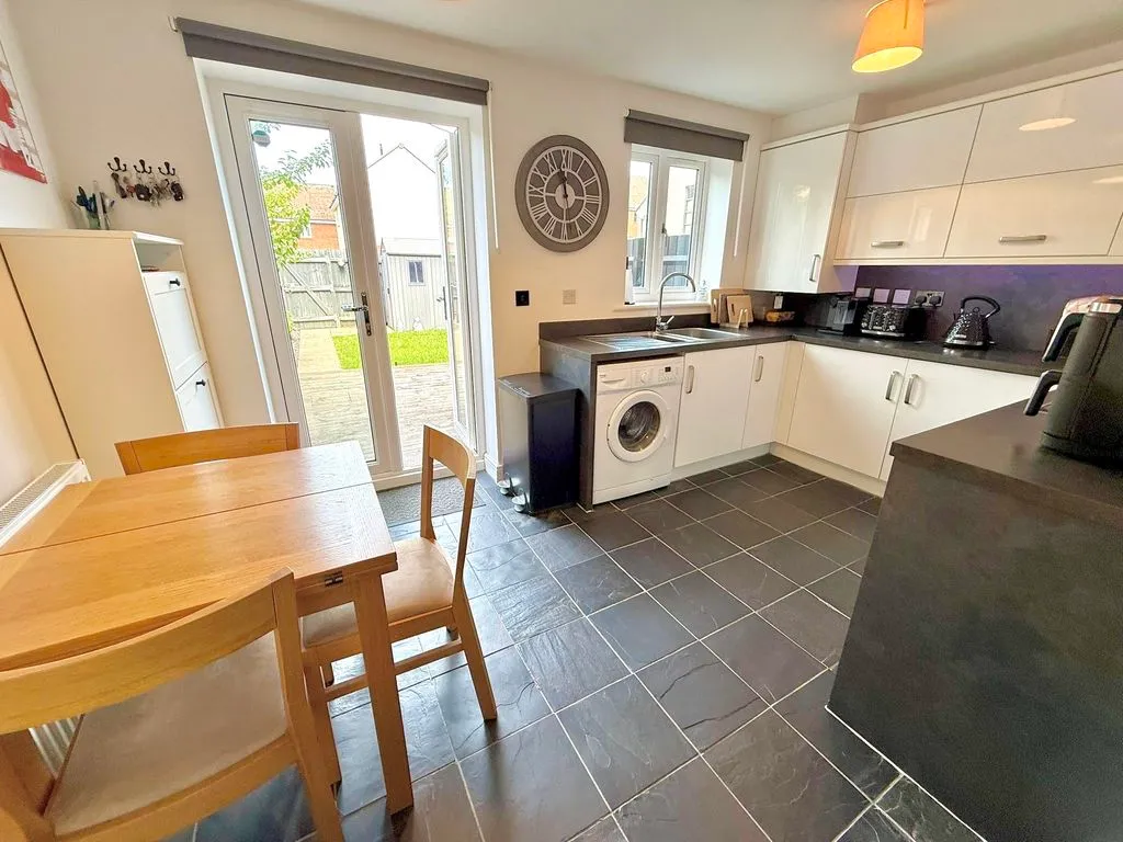 Wolseley Drive, Dunstable LU6 1FH, photo 4