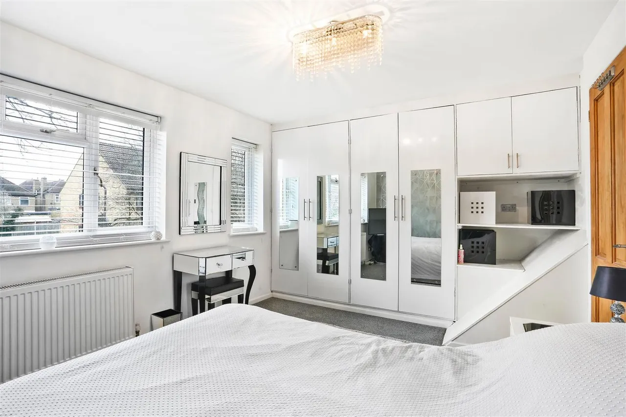 Boscombe Road, Worcester Park, KT4 8PJ, photo 10