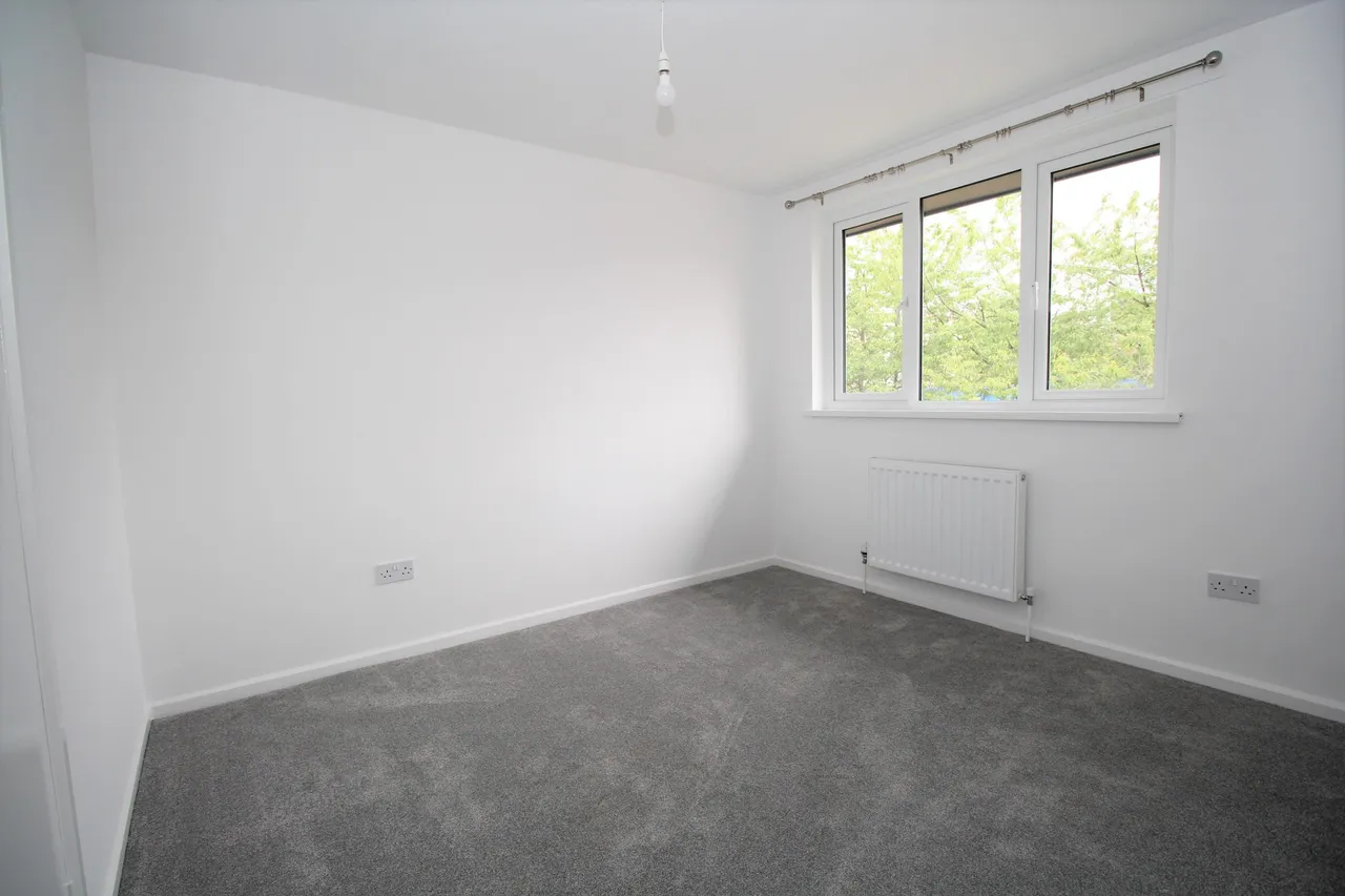 Essex Close, Bordon, GU35, photo 8