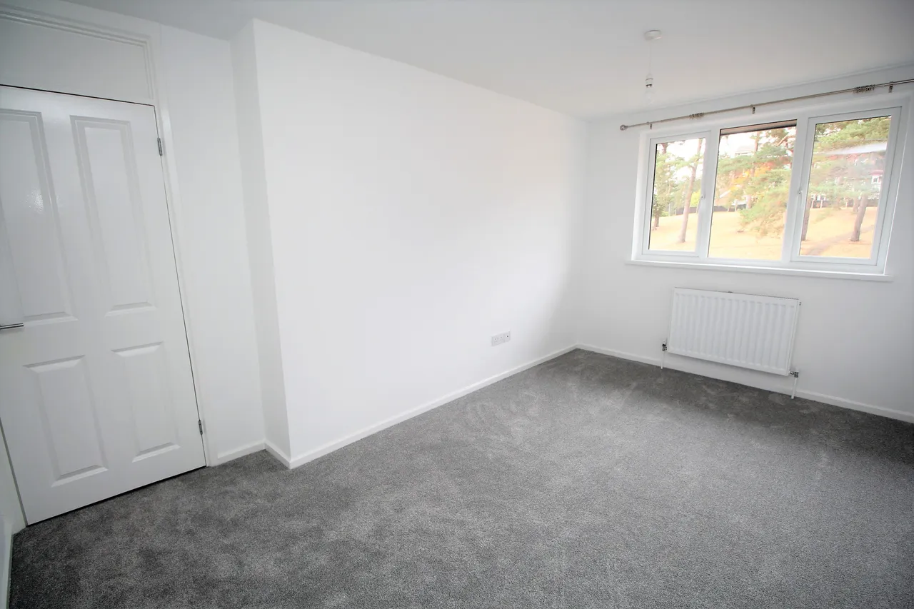 Essex Close, Bordon, GU35, photo 5