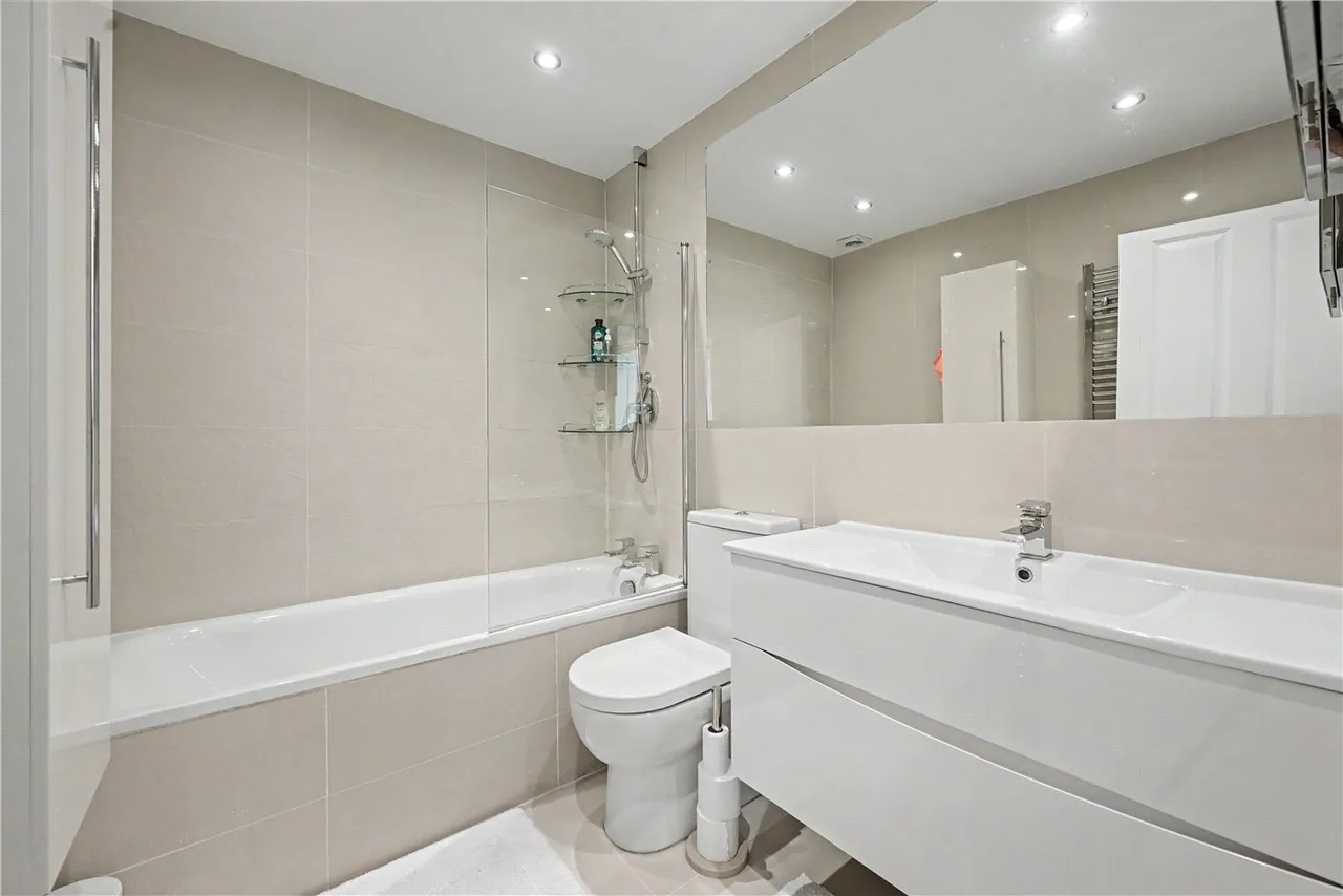 Dartmouth Road, London, NW2, photo 9