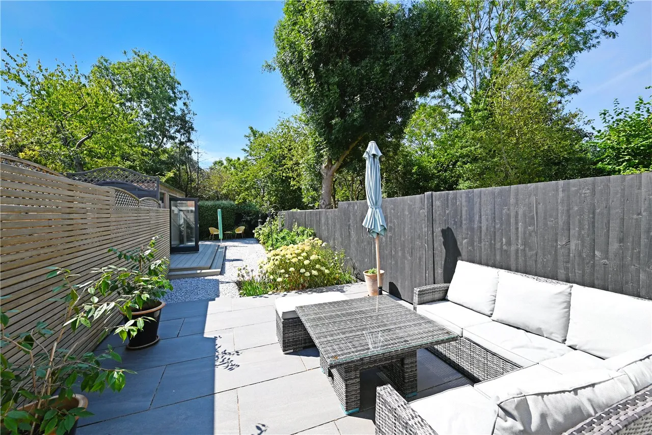 Dartmouth Road, London, NW2, photo 4