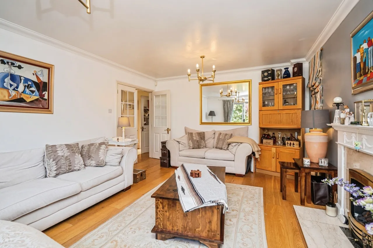 Green Lane, Leatherhead, KT22, photo 4