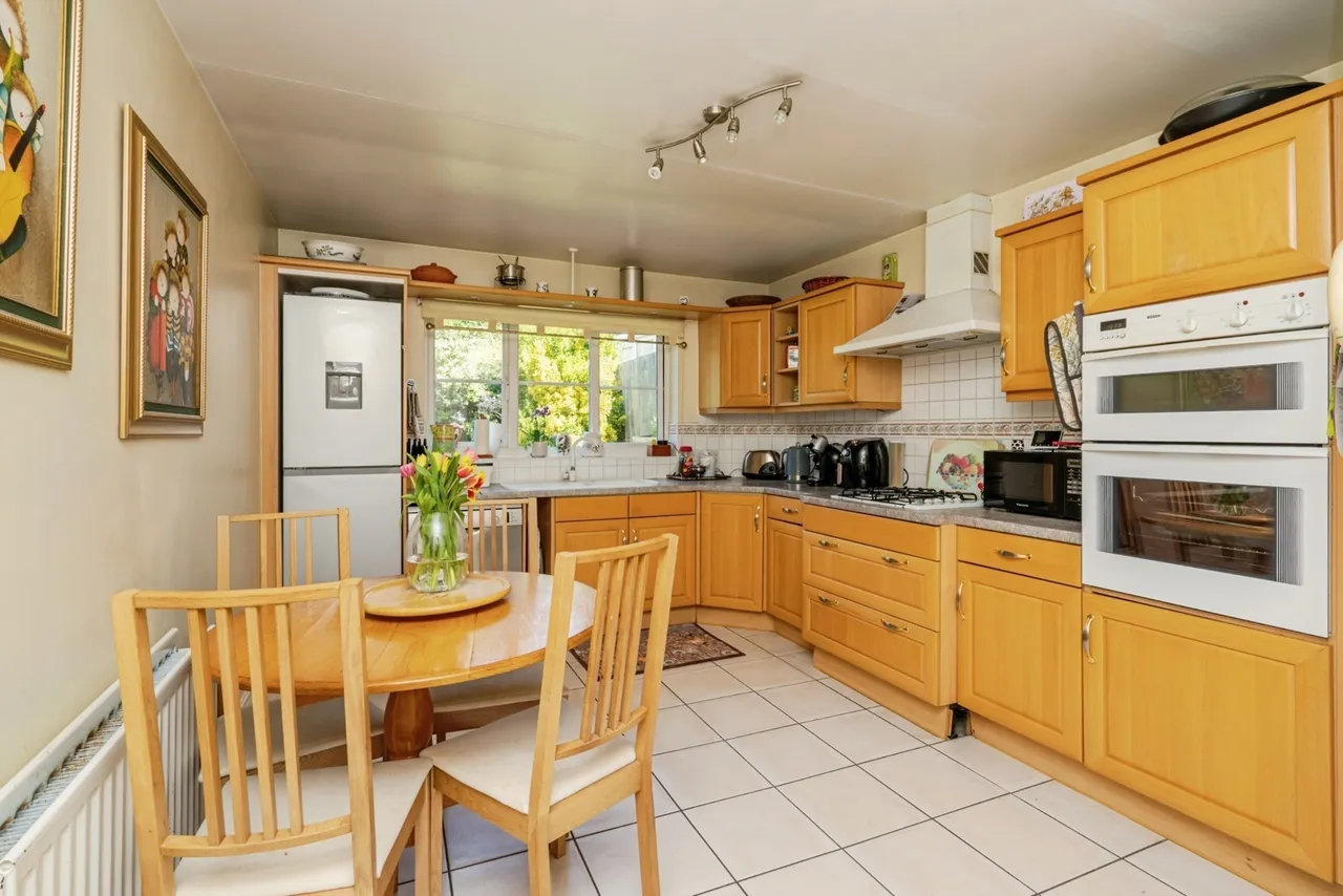 Green Lane, Leatherhead, KT22, photo 2