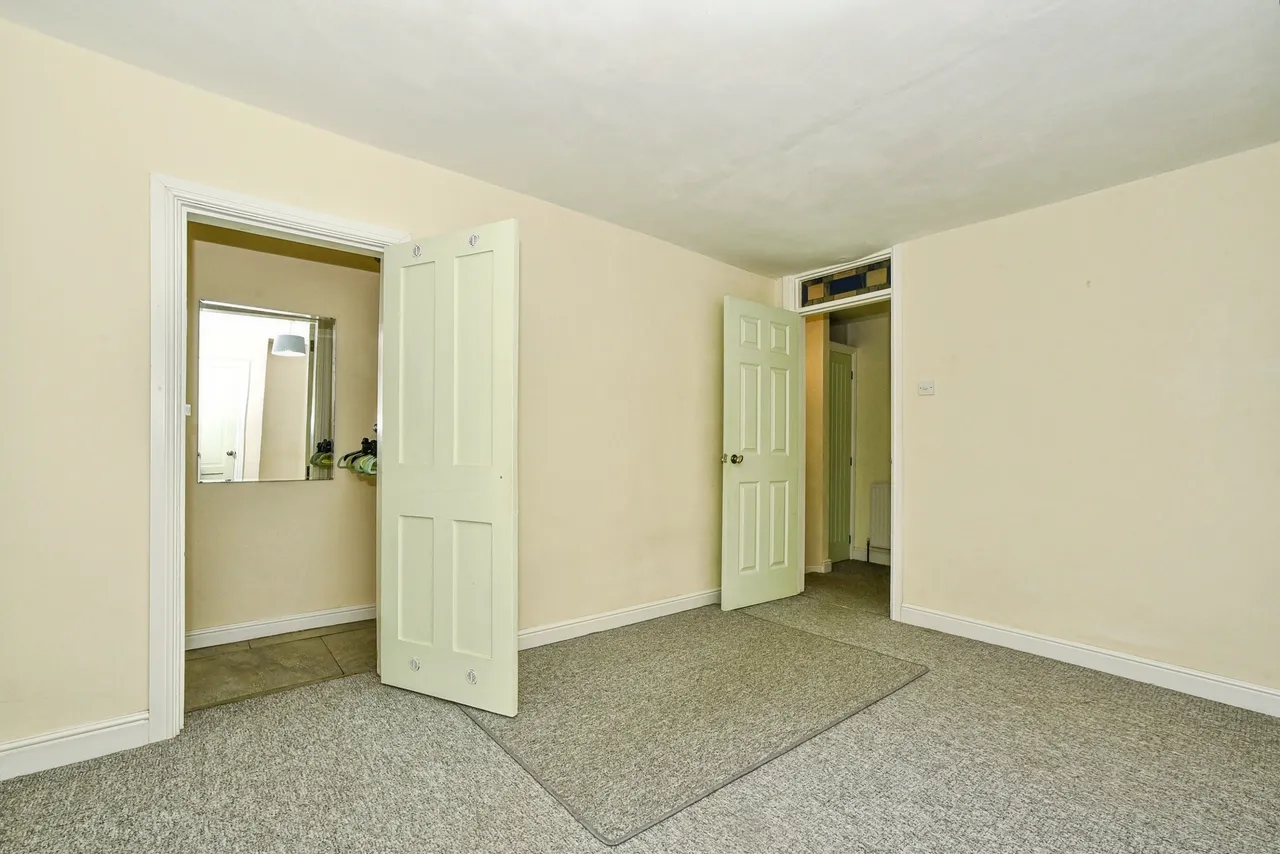 Oxford Street, The Railway Village, SN1, photo 17