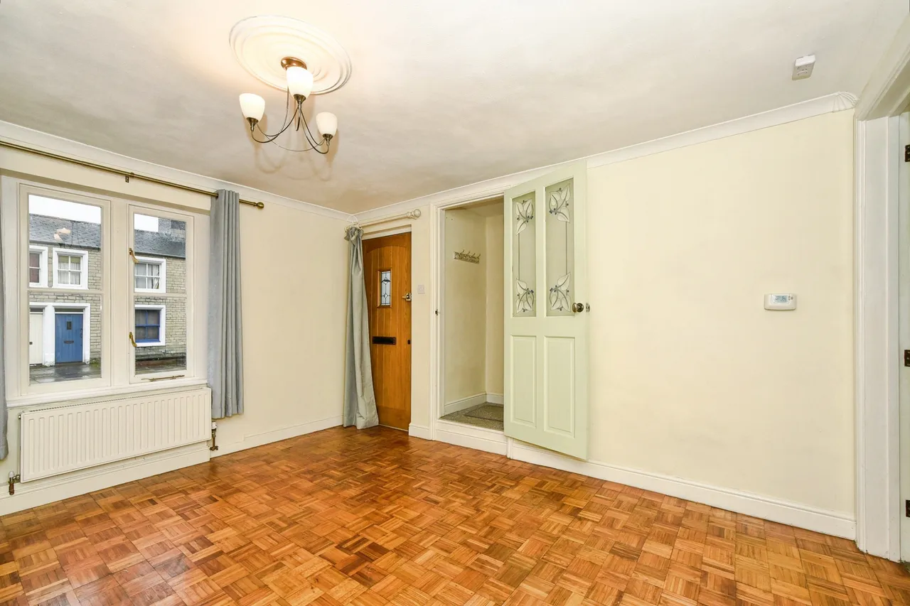 Oxford Street, The Railway Village, SN1, photo 12