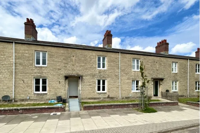 2 bed house for sale, Oxford Street, The Railway Village, SN1