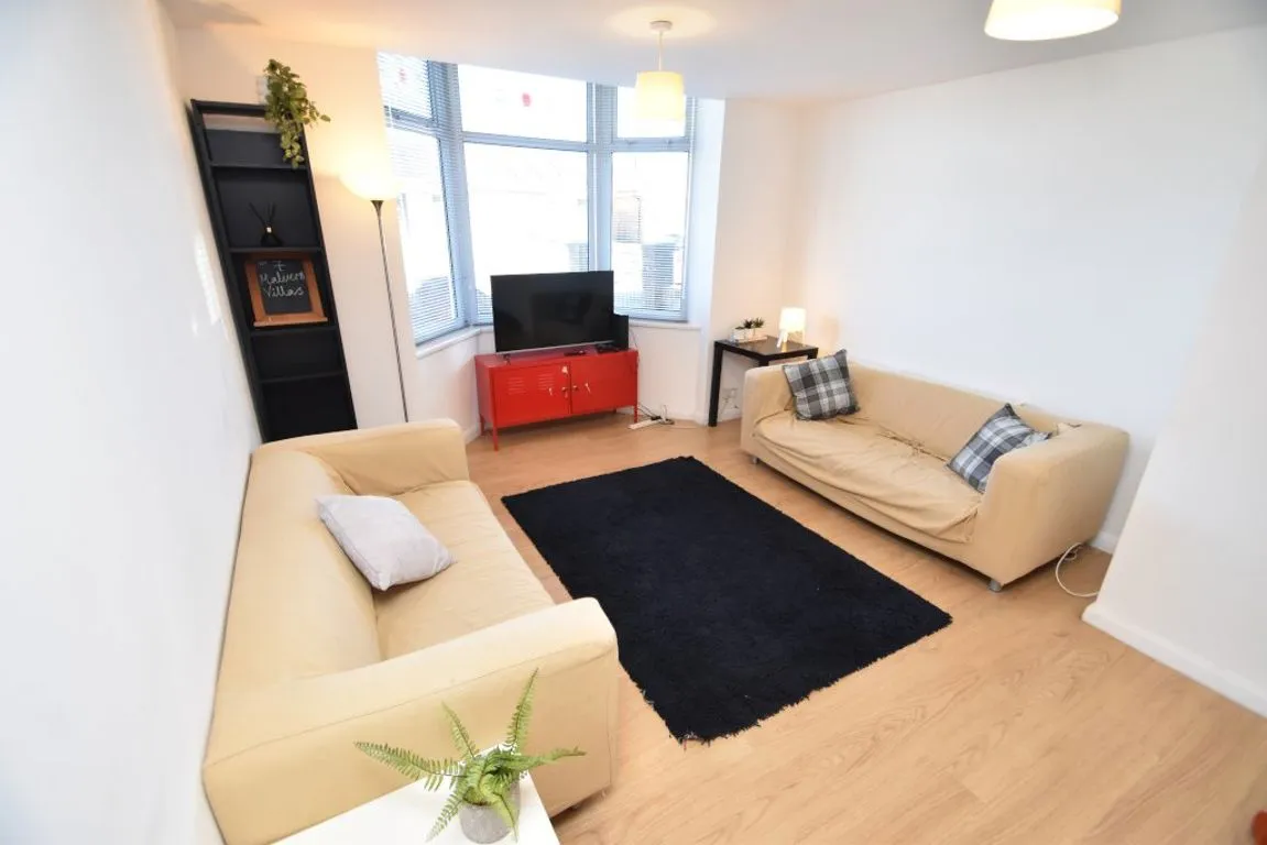 Malvern Villas, Gilesgate, DH1, photo 2
