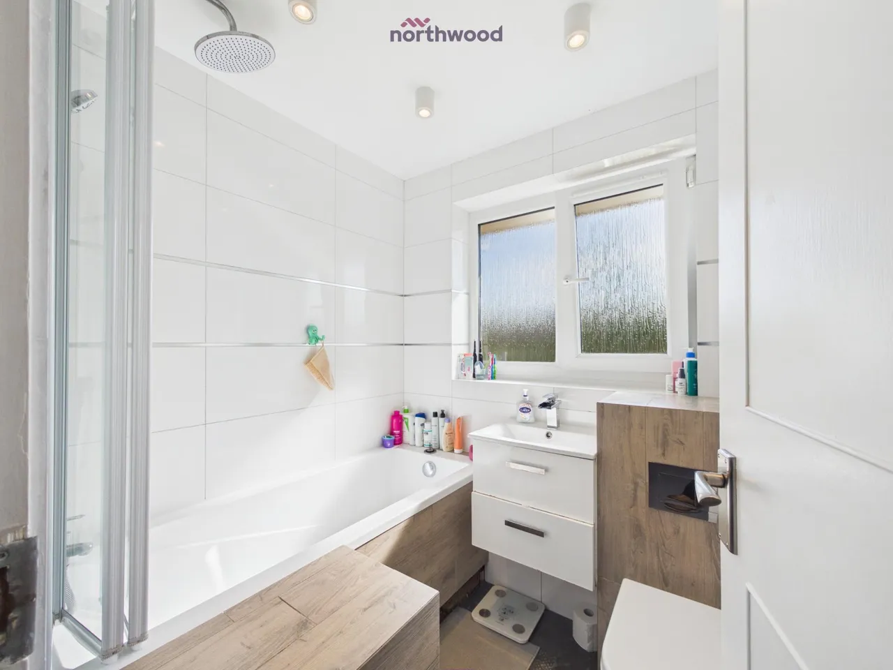 Derwent Crescent, Wrexham, LL12, photo 8