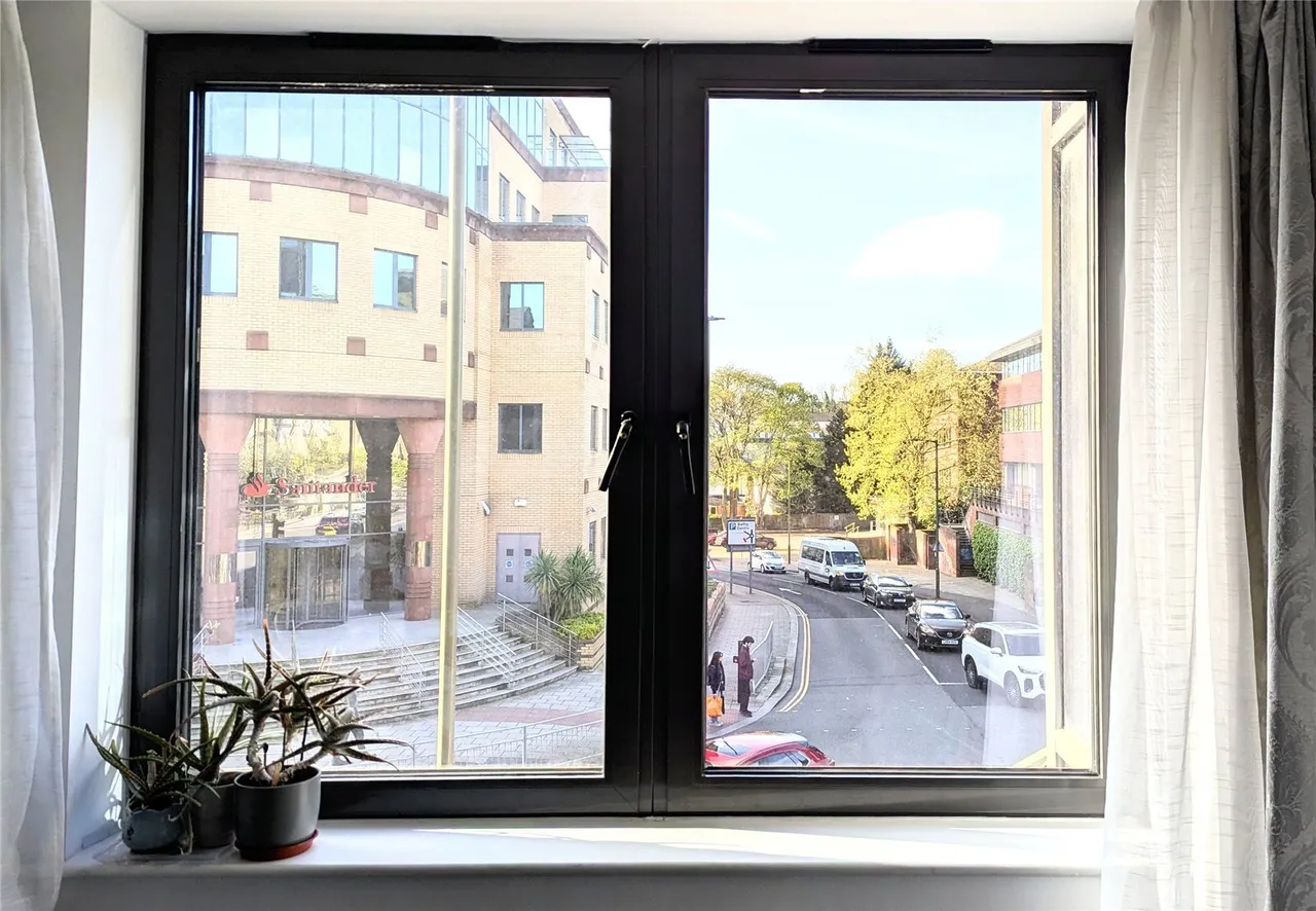 Station Road, Redhill, RH1, photo 7