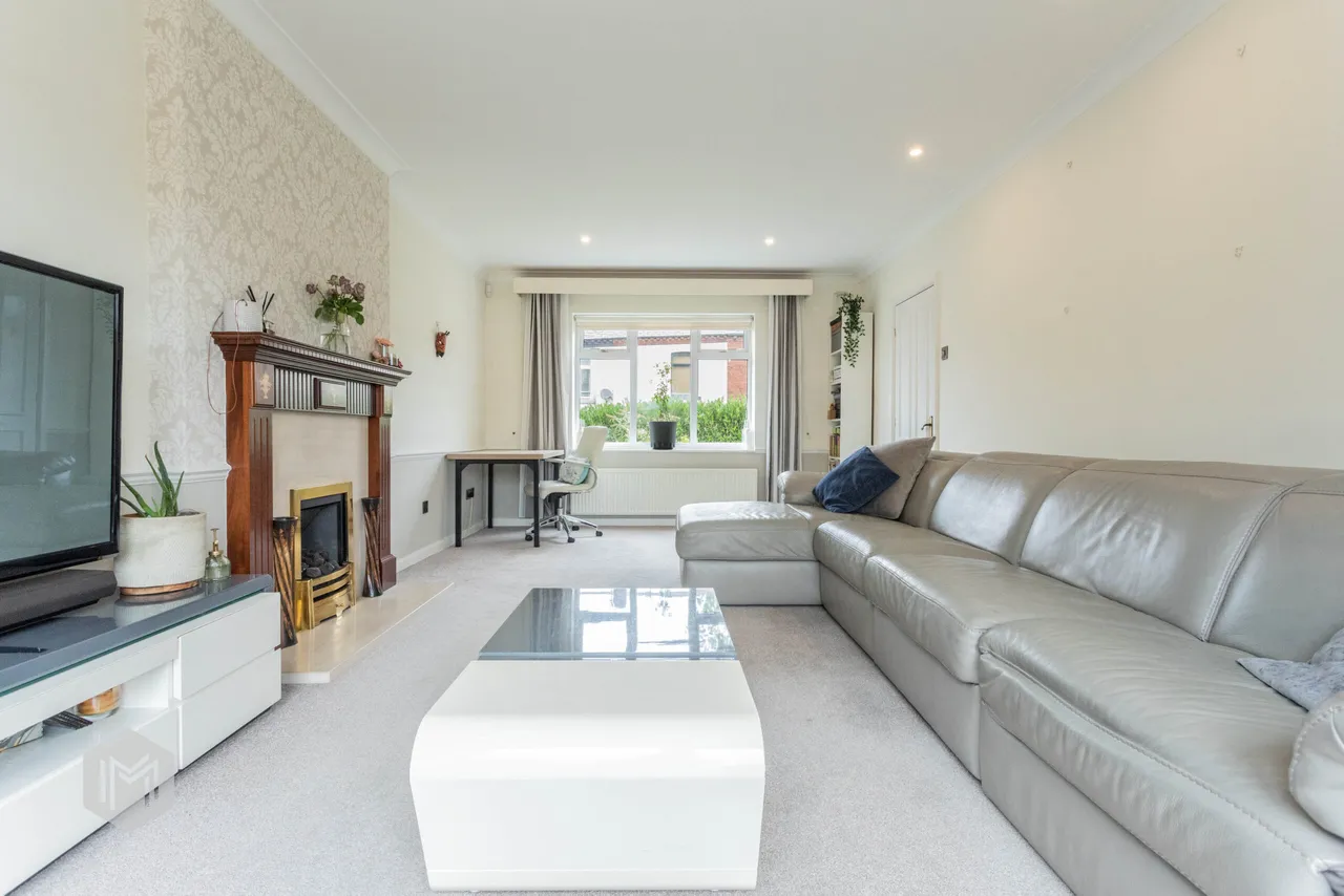 Junction Road West, Lostock, Bolton, BL6 4EH, photo 2