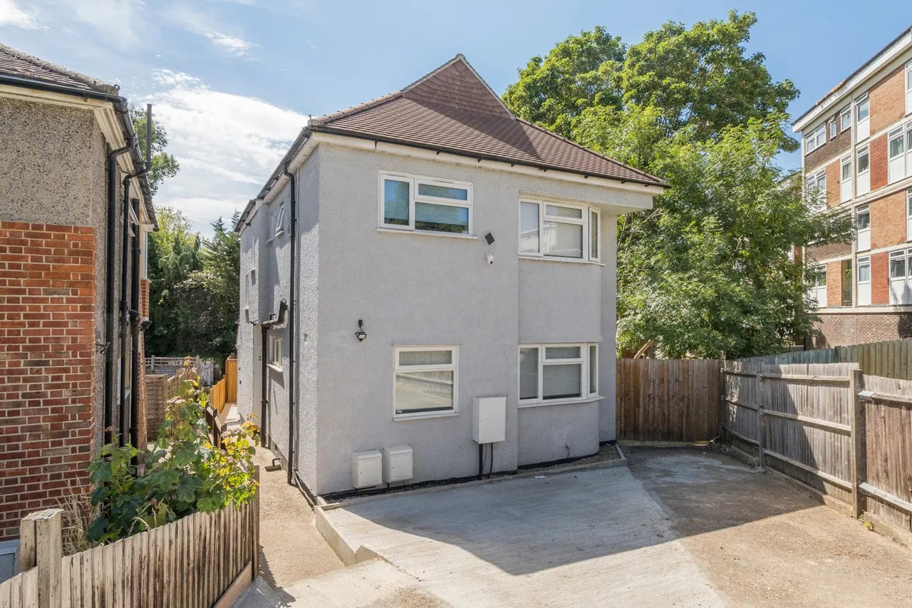 Meadowview Road, SE6, photo 2