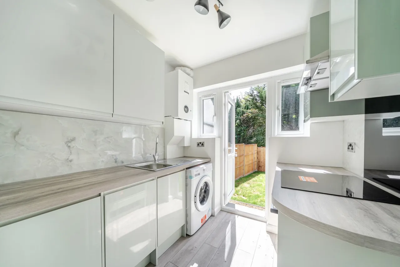 Meadowview Road, SE6, photo 9