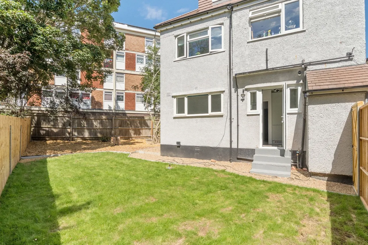 Meadowview Road, SE6, photo 11