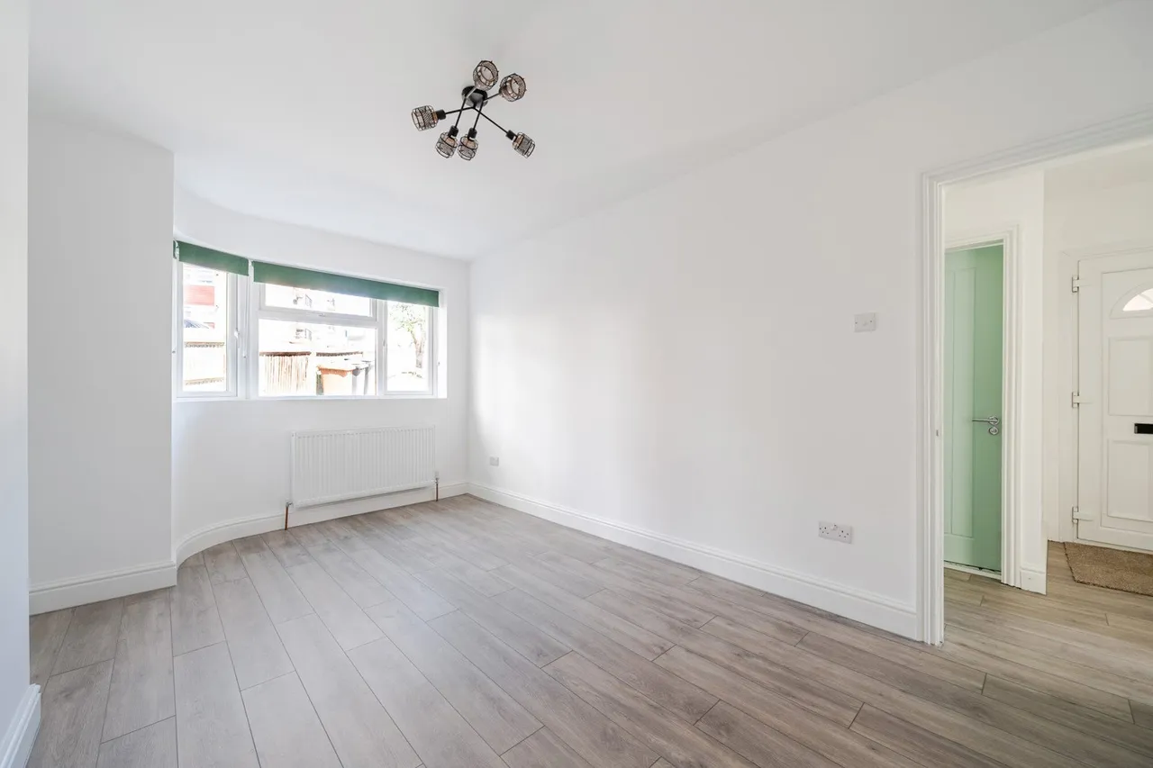 Meadowview Road, SE6, photo 8