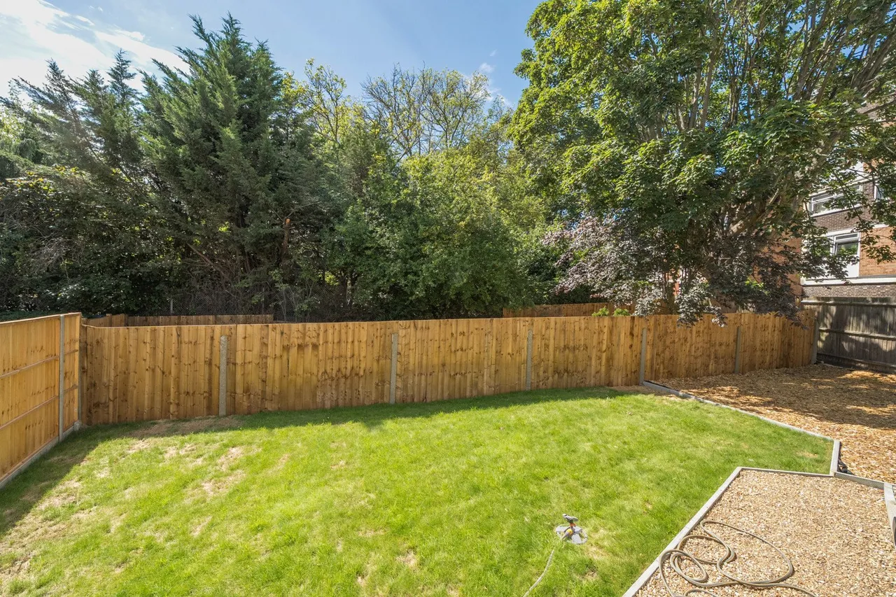 Meadowview Road, SE6, photo 3