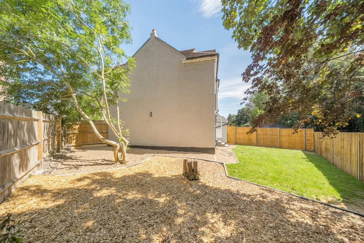 Meadowview Road, SE6, photo 10