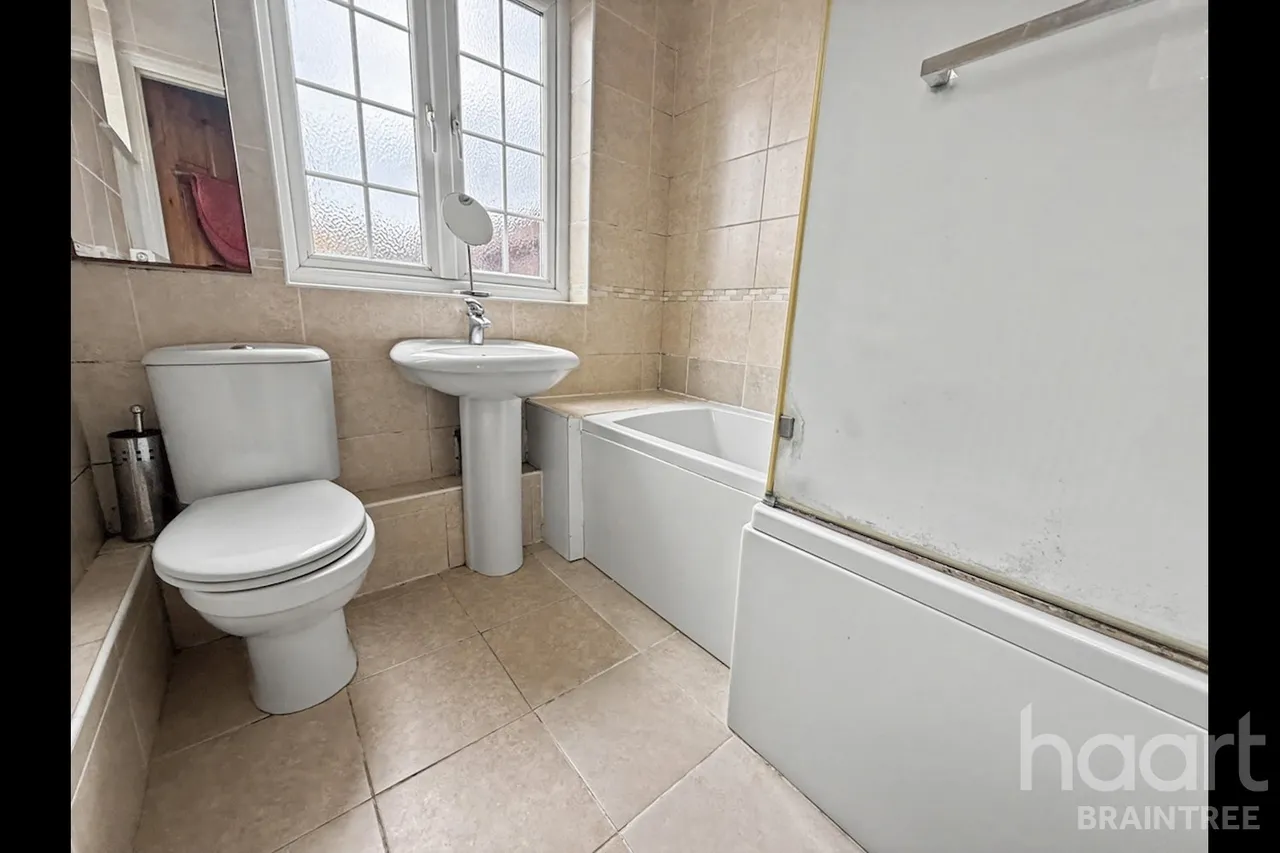 Coggeshall Road, CM7, photo 8