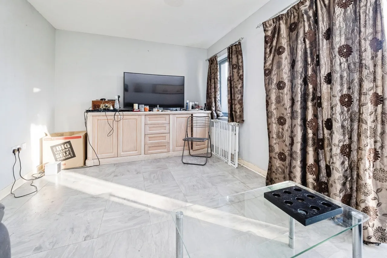 Galleons Drive, Barking, IG11, photo 3