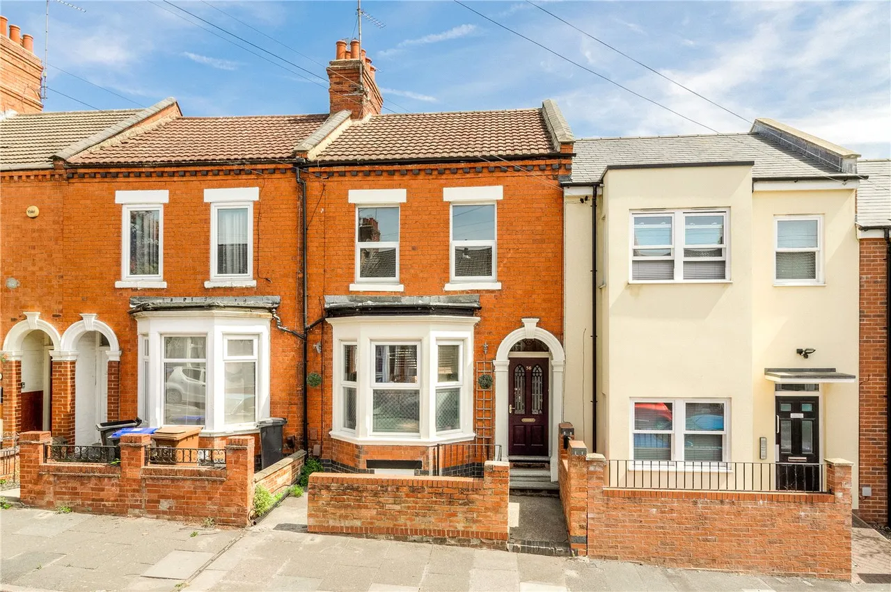 4 bed house for sale — Adams Avenue, Northampton, Northamptonshire, NN1