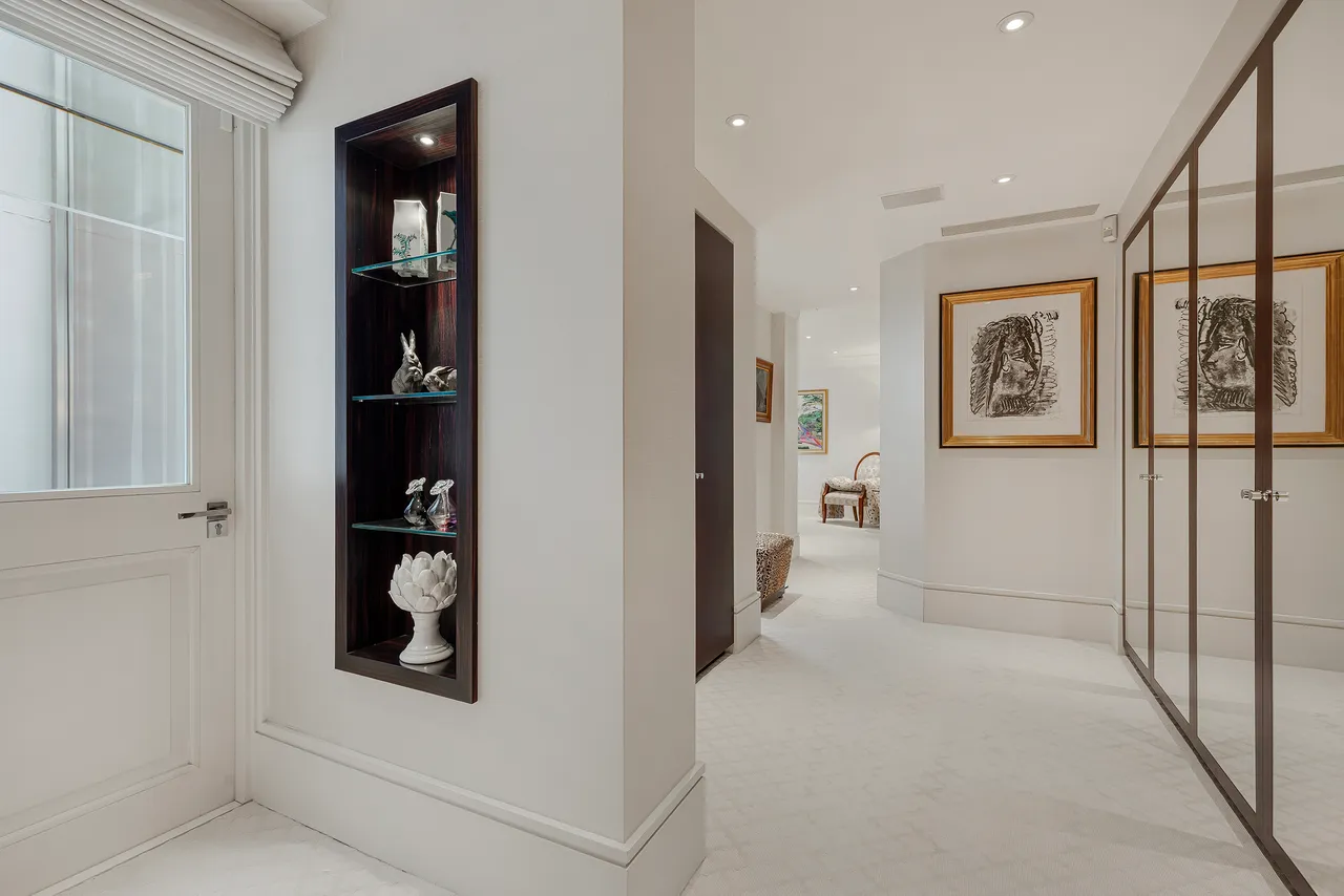 Lowndes Square, Belgravia, London, photo 12