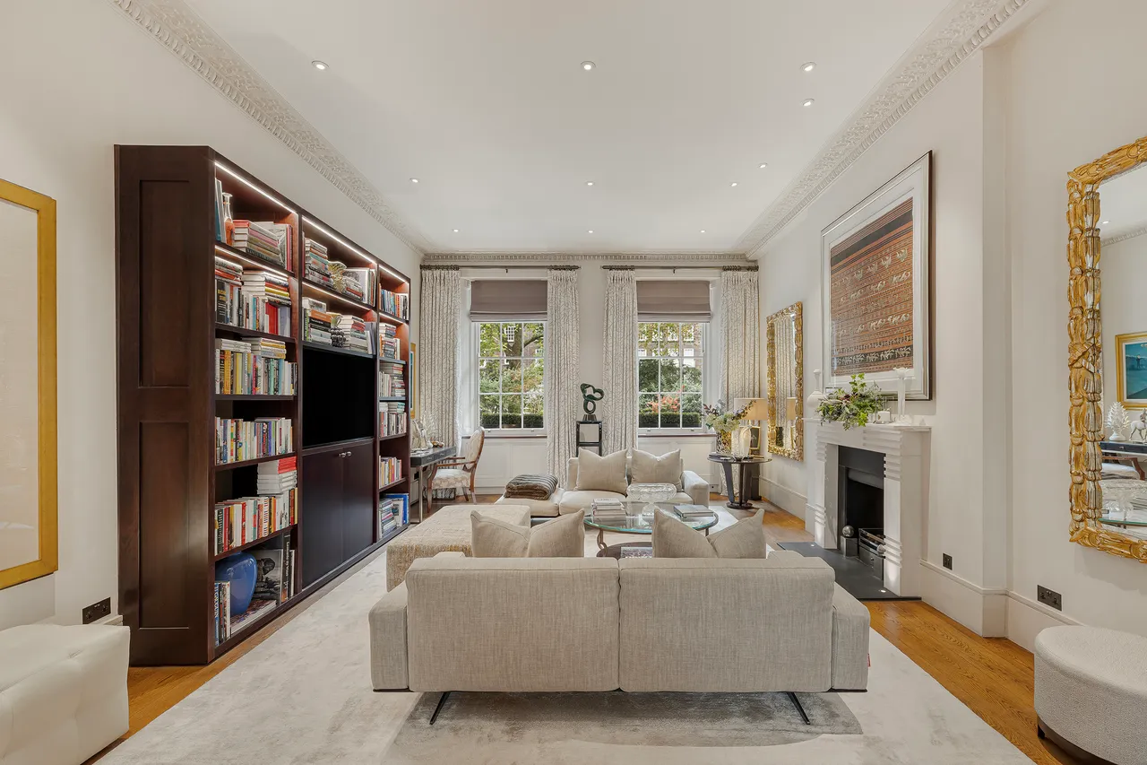 Lowndes Square, Belgravia, London, photo 2