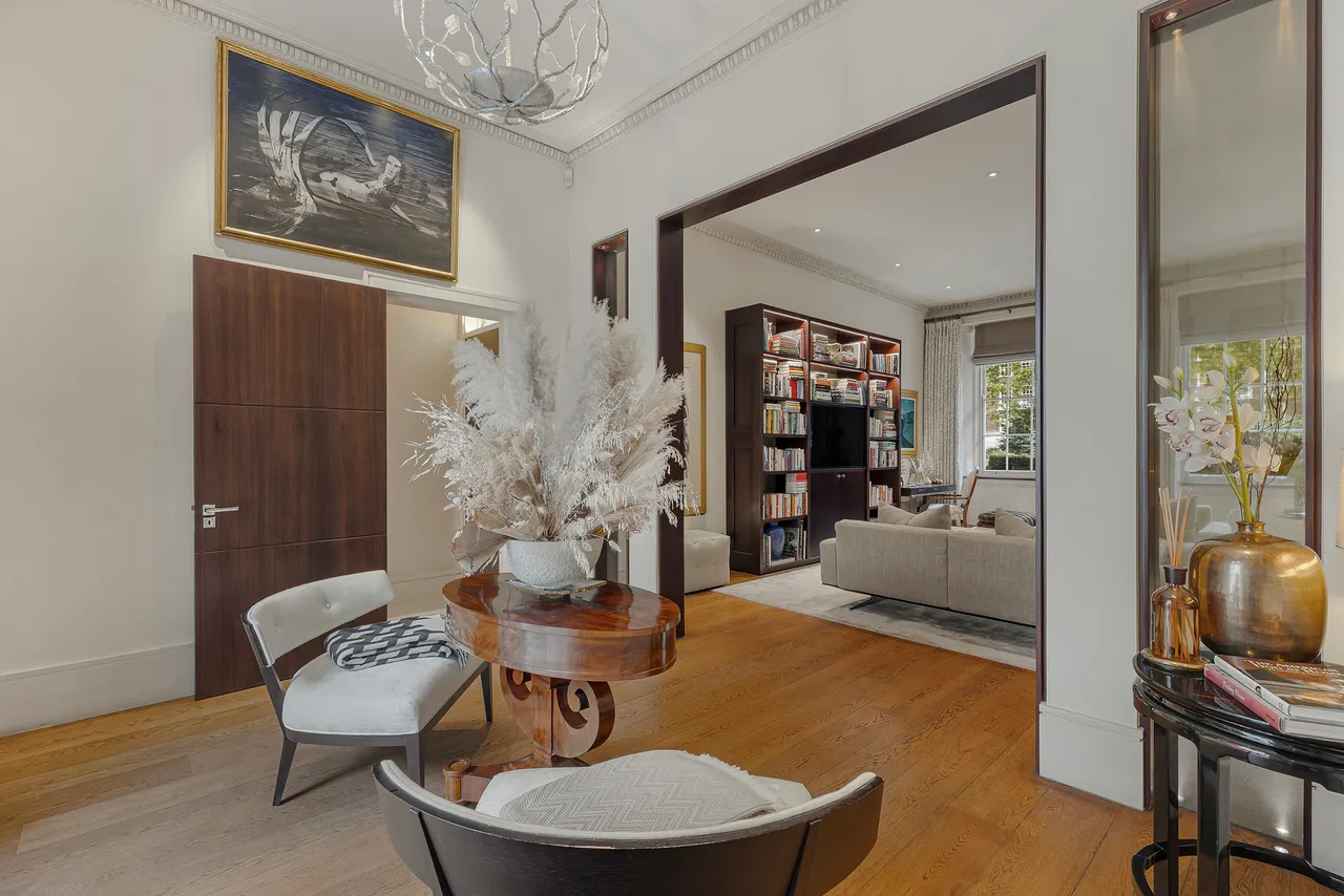 Lowndes Square, Belgravia, London, photo 4