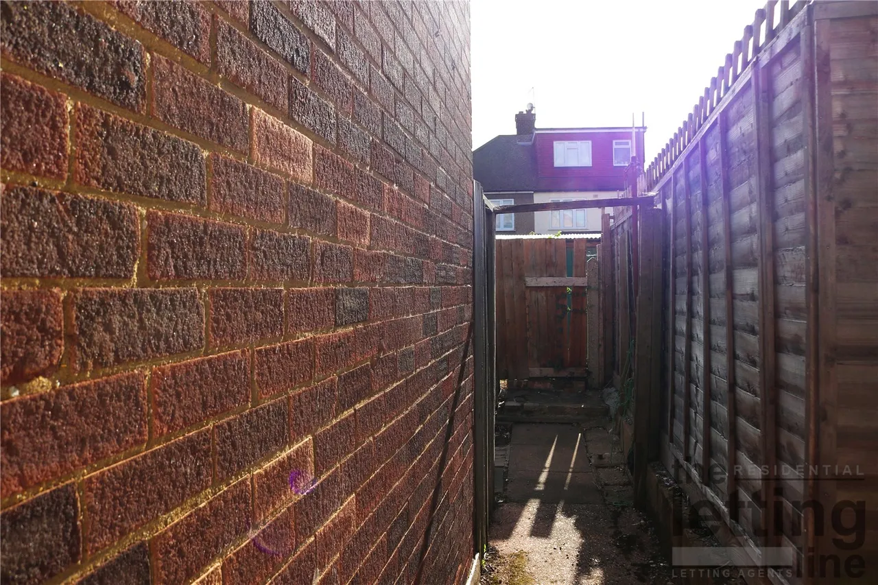 Gordon Road, Enfield, EN2, photo 13