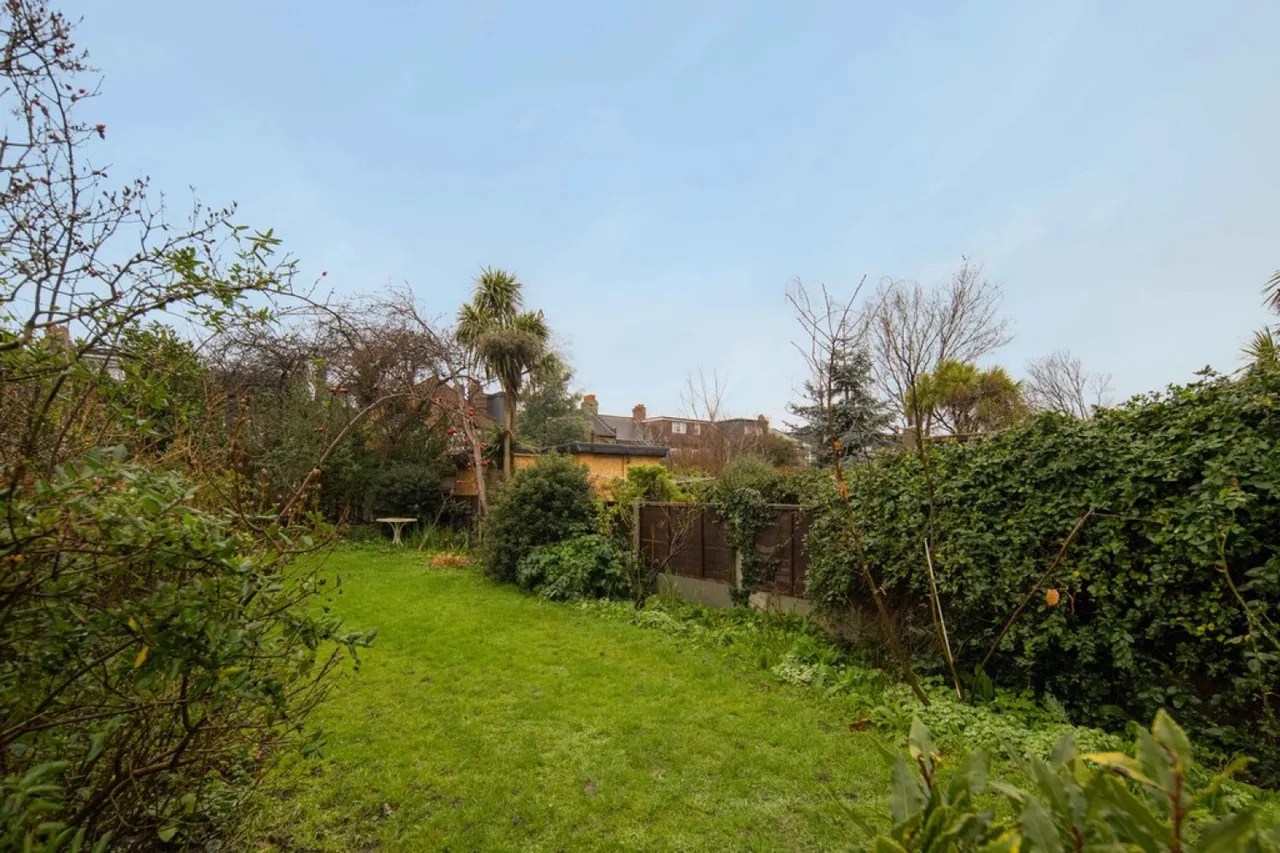 Clavering Road, Aldersbrook, photo 12