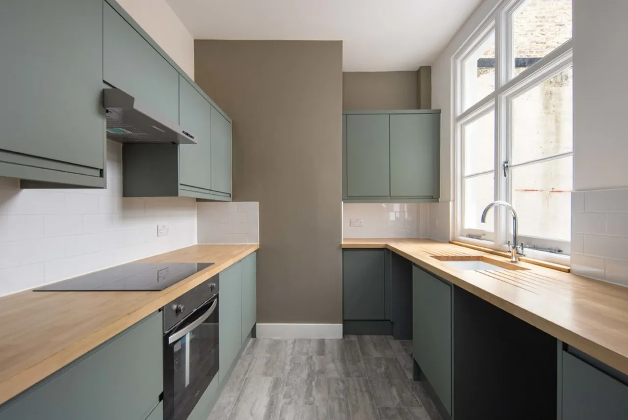 Clavering Road, Aldersbrook, photo 7
