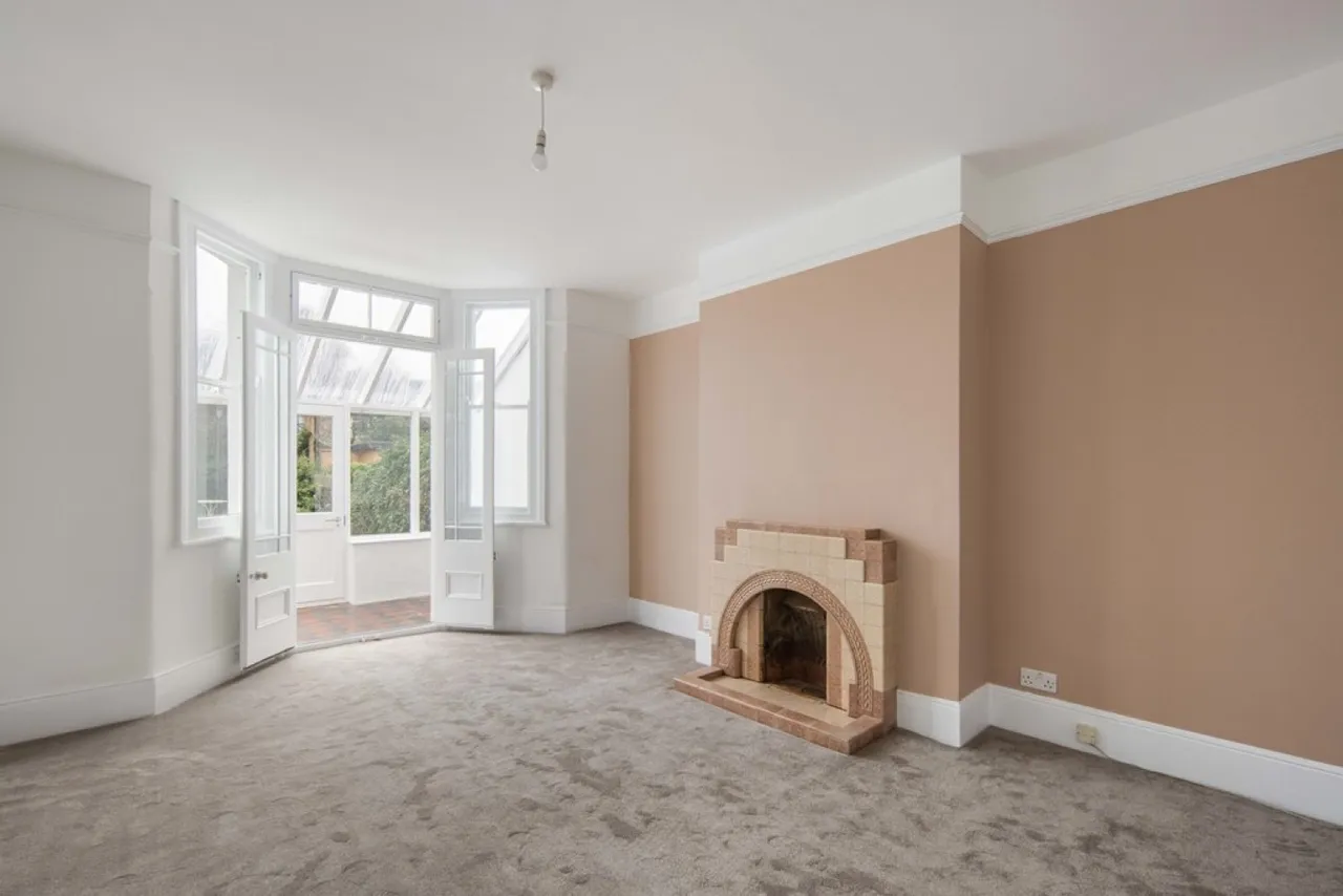 Clavering Road, Aldersbrook, photo 8