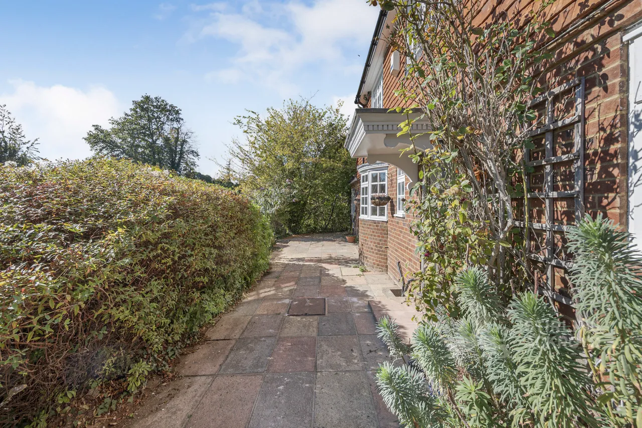 St. Michaels Drive, Otford, TN14, photo 35