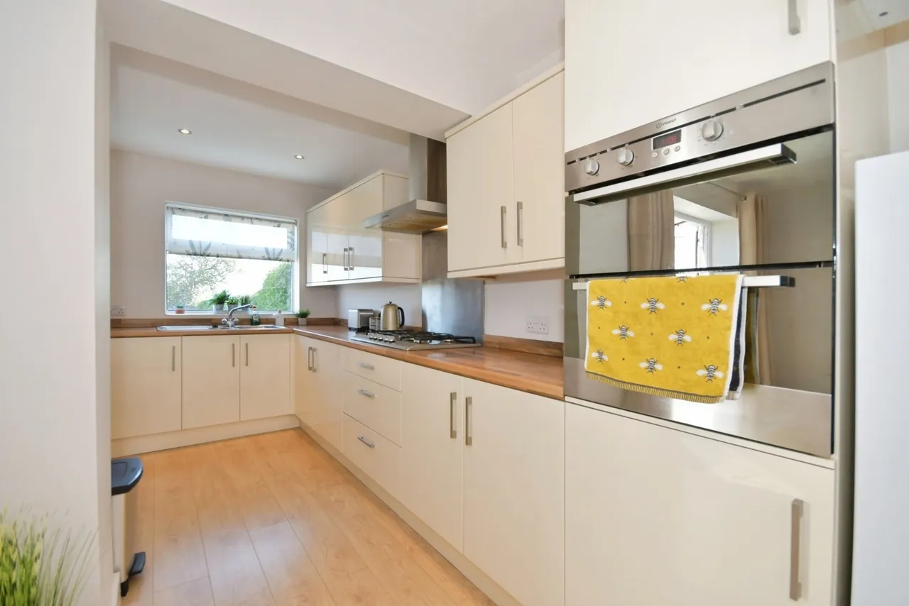 Woodland Grove, Mansfield Woodhouse, Mansfield, Nottinghamshire, NG19, photo 2