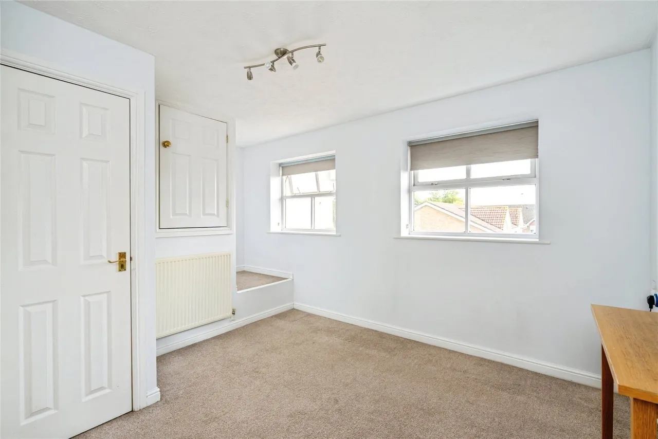 Harvester Close, Chichester, PO19, photo 8