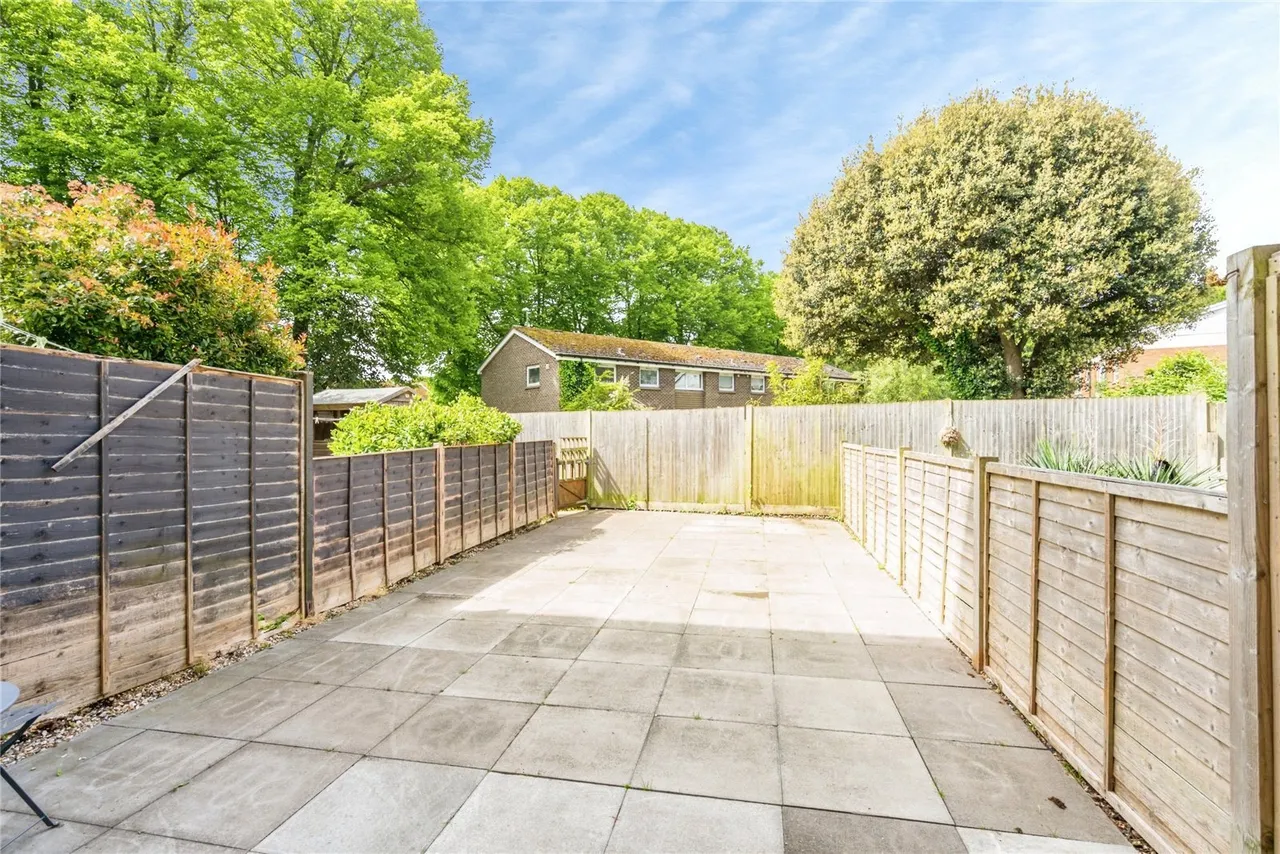Harvester Close, Chichester, PO19, photo 21