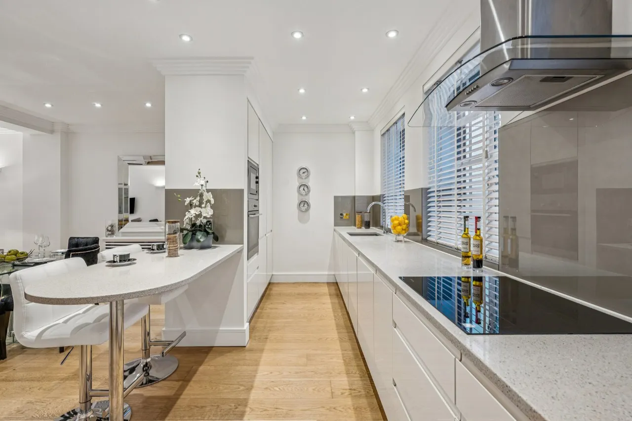 Sloane Street, London, SW1X, photo 12