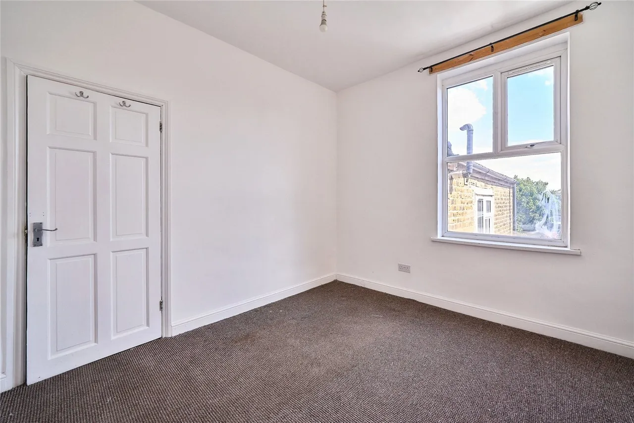 Cann Hall Road, London, E11, photo 15