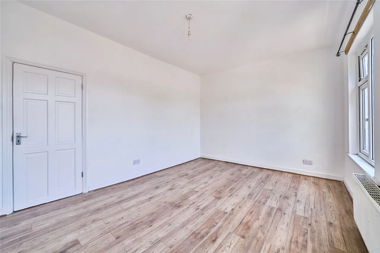 Cann Hall Road, London, E11, photo 18