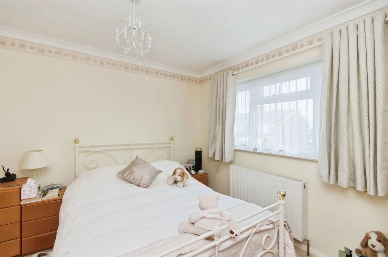 Seven Sisters Road, Eastbourne, photo 10