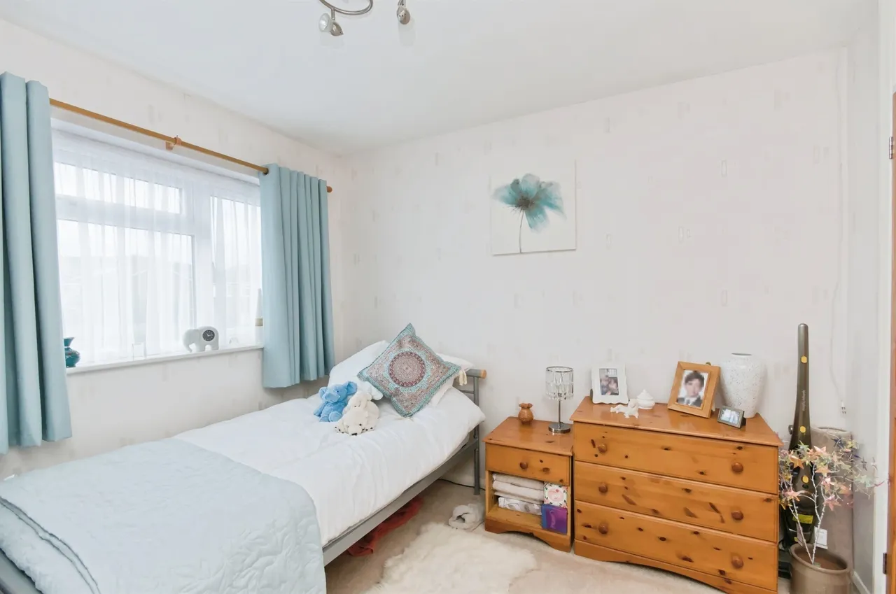 Seven Sisters Road, Eastbourne, photo 8